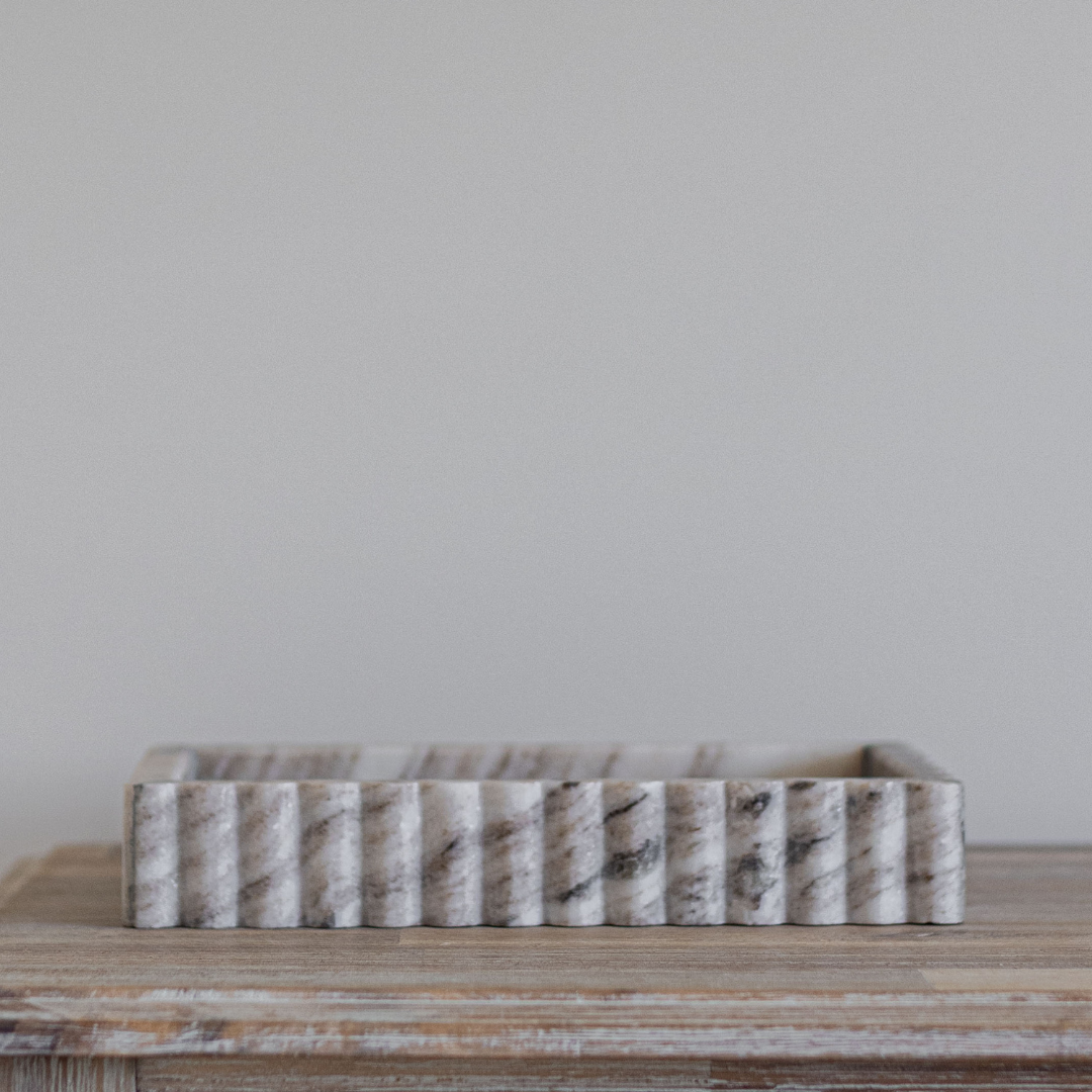 Scalloped Marble Fluted Tray