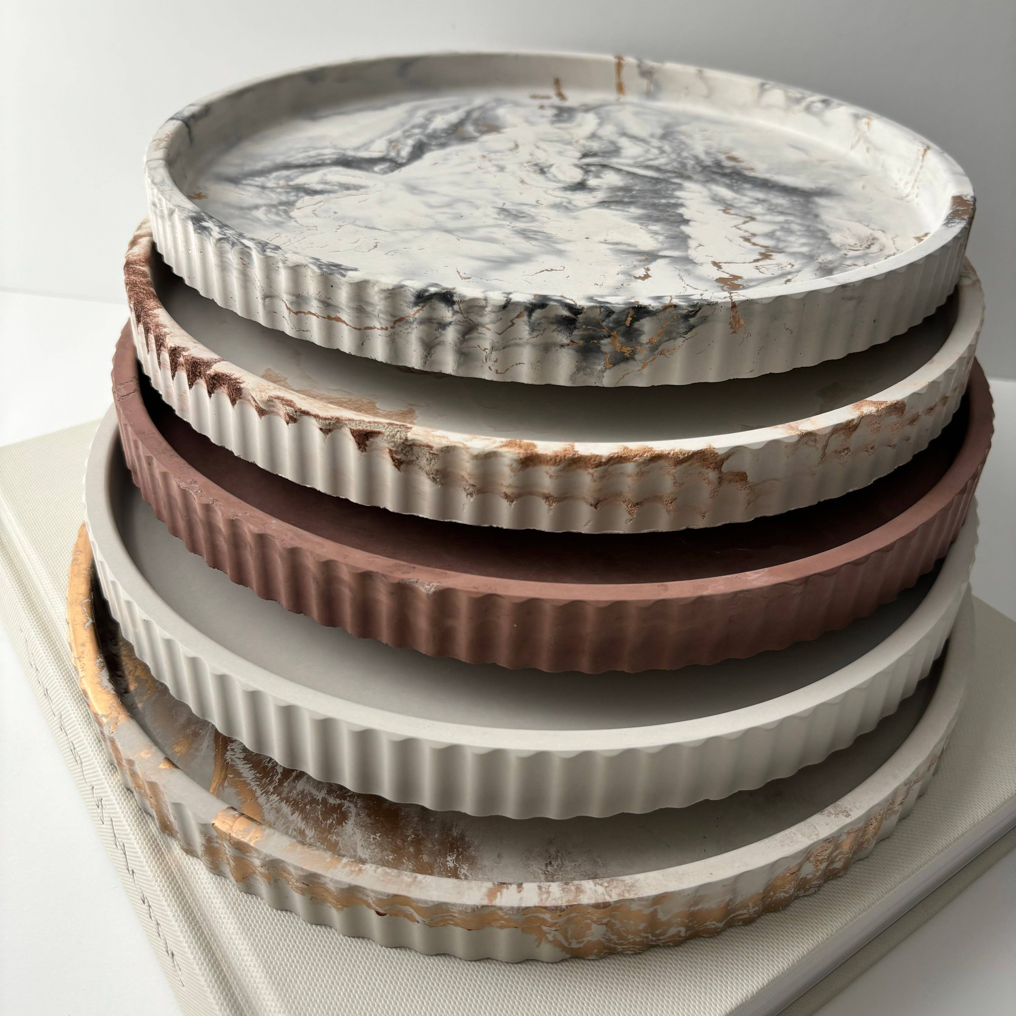 Gold Marbled Round Handmade Concrete Fluted Tray